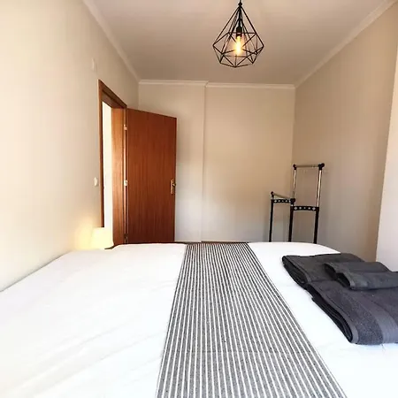 New Sunny House! Your Lejlighed Lisboa