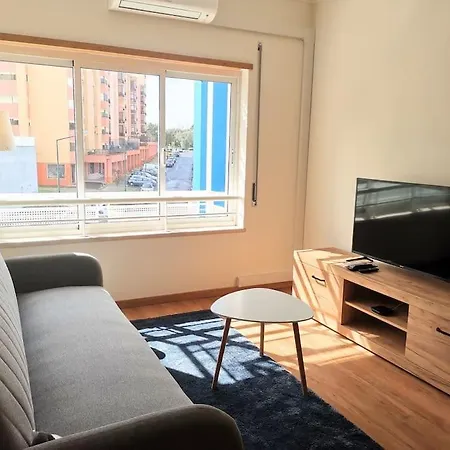 New Sunny House! Your * リスボン